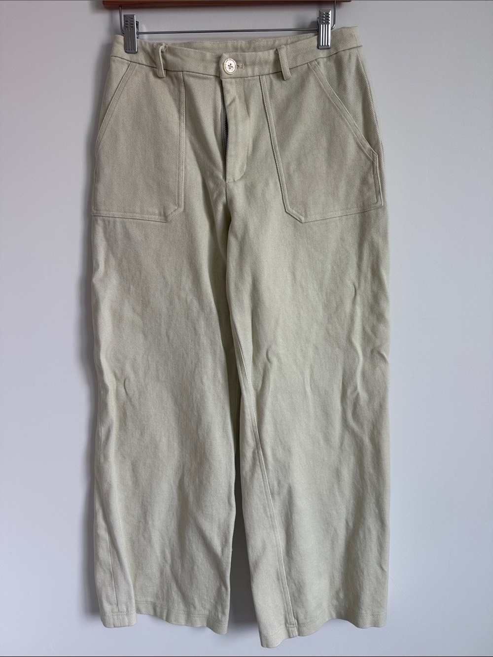The kit light green pants